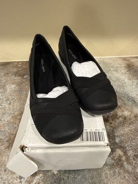 Easy Spirit Black Slip-On Flats